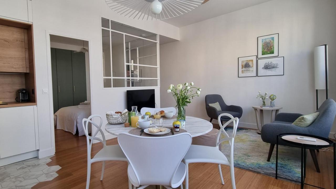 Au 53, Sous Le Chartil Apartment Reims Bagian luar foto
