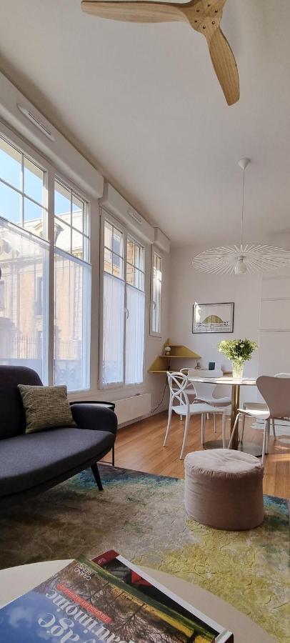 Au 53, Sous Le Chartil Apartment Reims Bagian luar foto